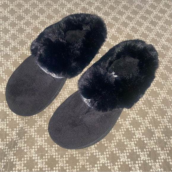 Isotoner Women's Microsuede Mallory Hoodback Slipper NEW SZ 8.5-9 - Picture 3 of 6